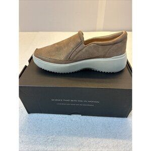 Vionic Kearny Slip-On Sneaker Rose Gold Shimmer Women SZ 6 In Original Box